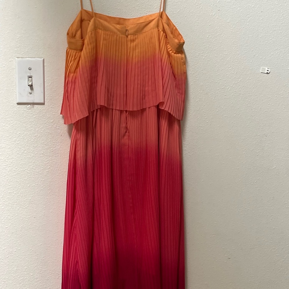 Leith Orange Pleated Midi Dress - Picture 5 of 8